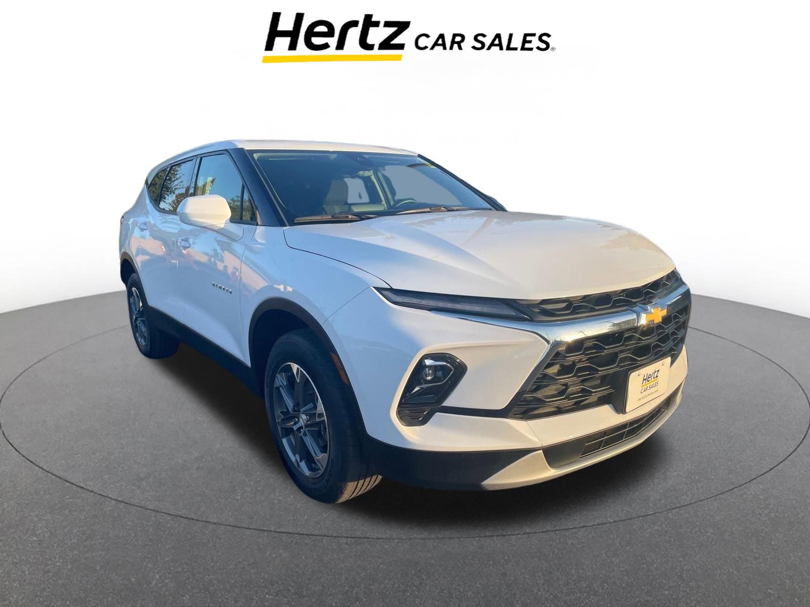 Used 2025 Chevrolet Blazer LT image 1