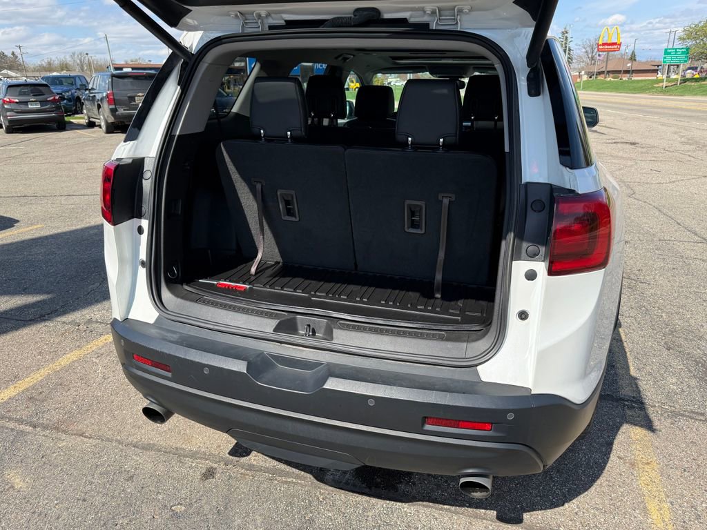 Certified 2019 GMC Acadia SLT w/ Black Edition AWD/4WD image 5
