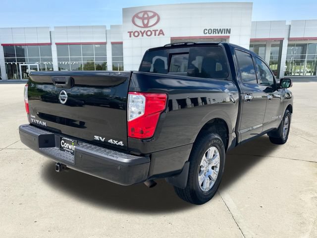 Used 2018 Nissan Titan SV w/ SV Convenience Package AWD/4WD video 3