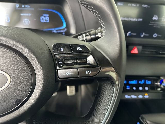 Used 2025 Hyundai Elantra Sport image 16