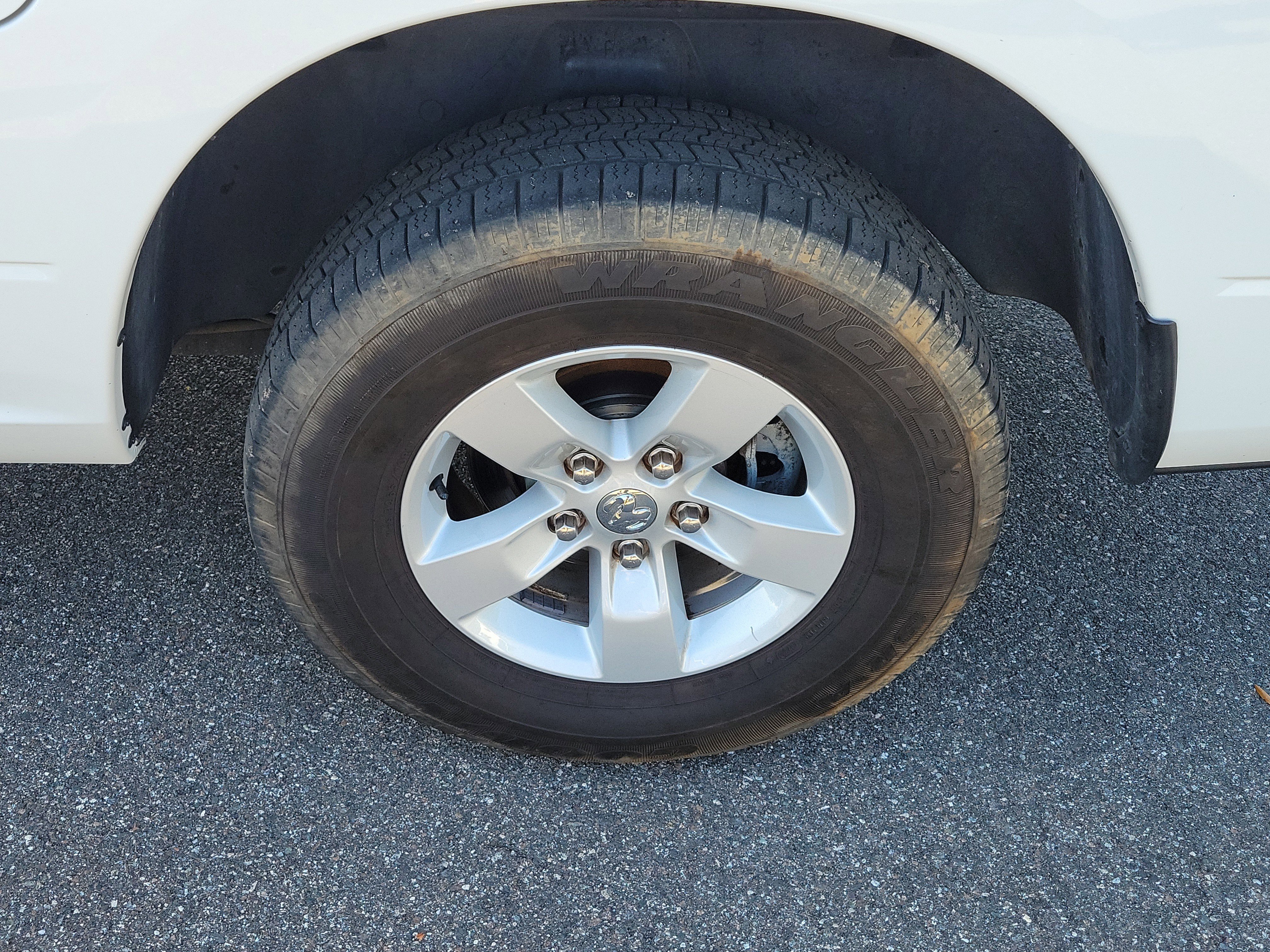 Used 2019 RAM 1500 Classic SLT image 37