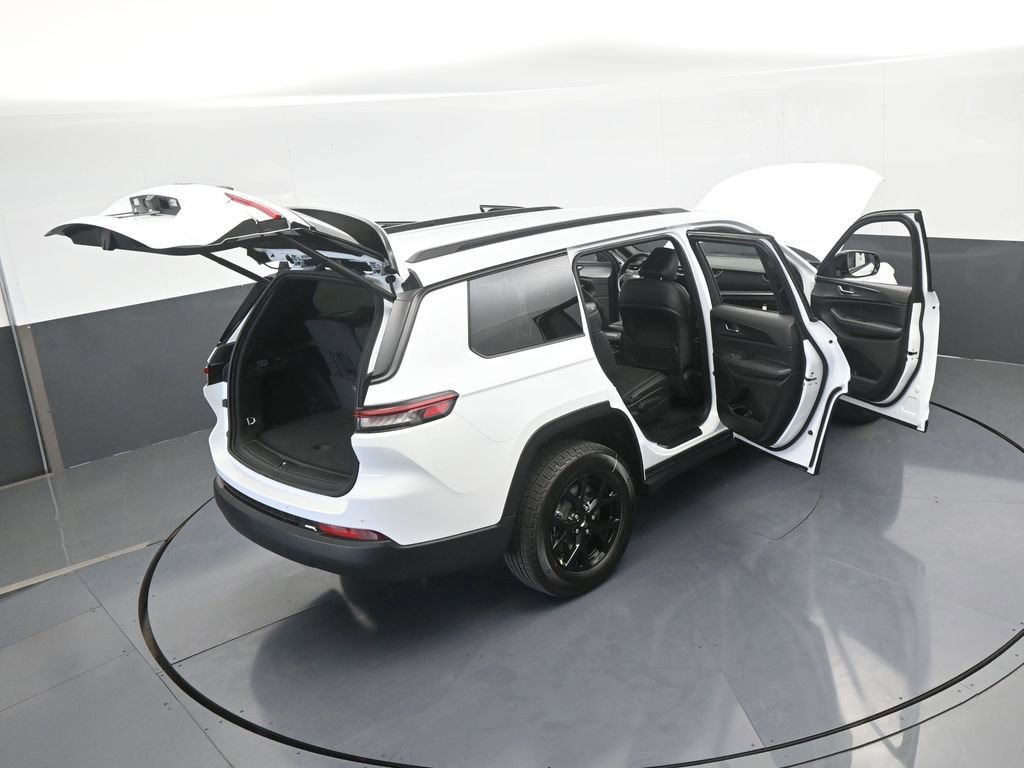 Used 2025 Jeep Grand Cherokee L Laredo image 60