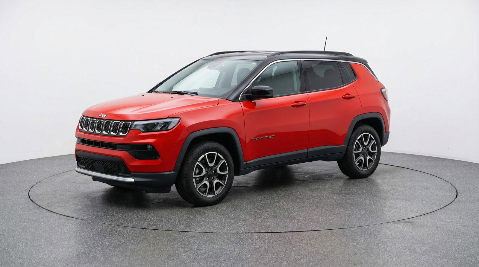 Used 2025 Jeep Compass Trailhawk image 3