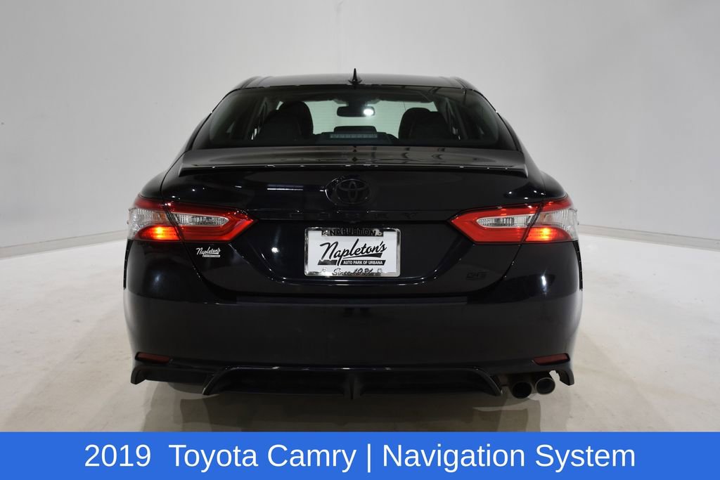 Used 2019 Toyota Camry SE w/ Audio Package image 5