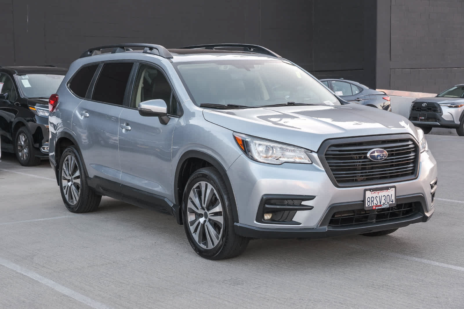 Used 2020 Subaru Ascent Limited w/ Technology Package AWD/4WD image 3