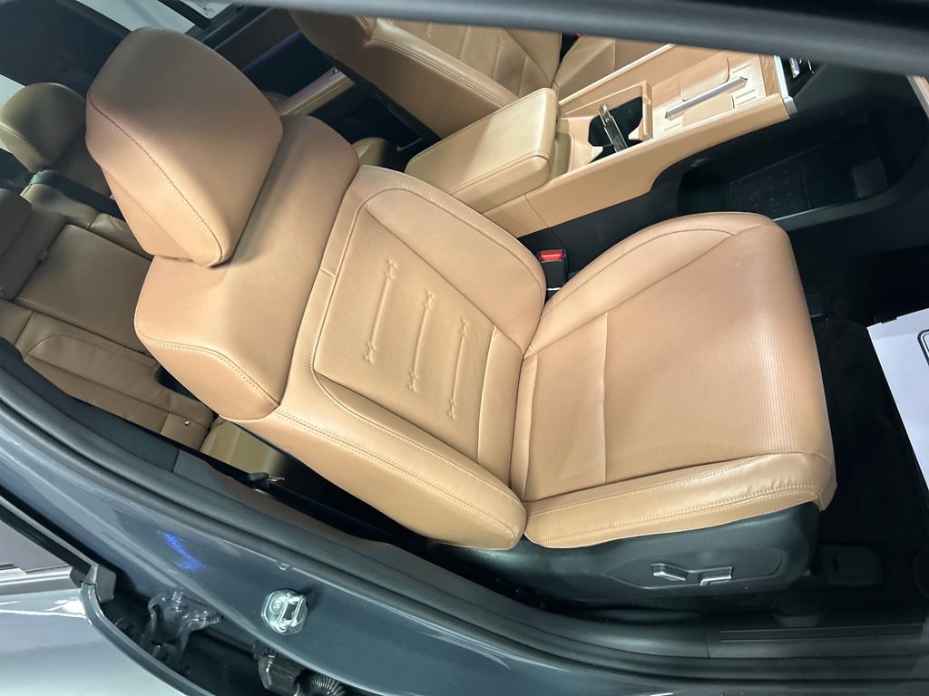 Used 2025 Hyundai Santa Fe Limited image 25