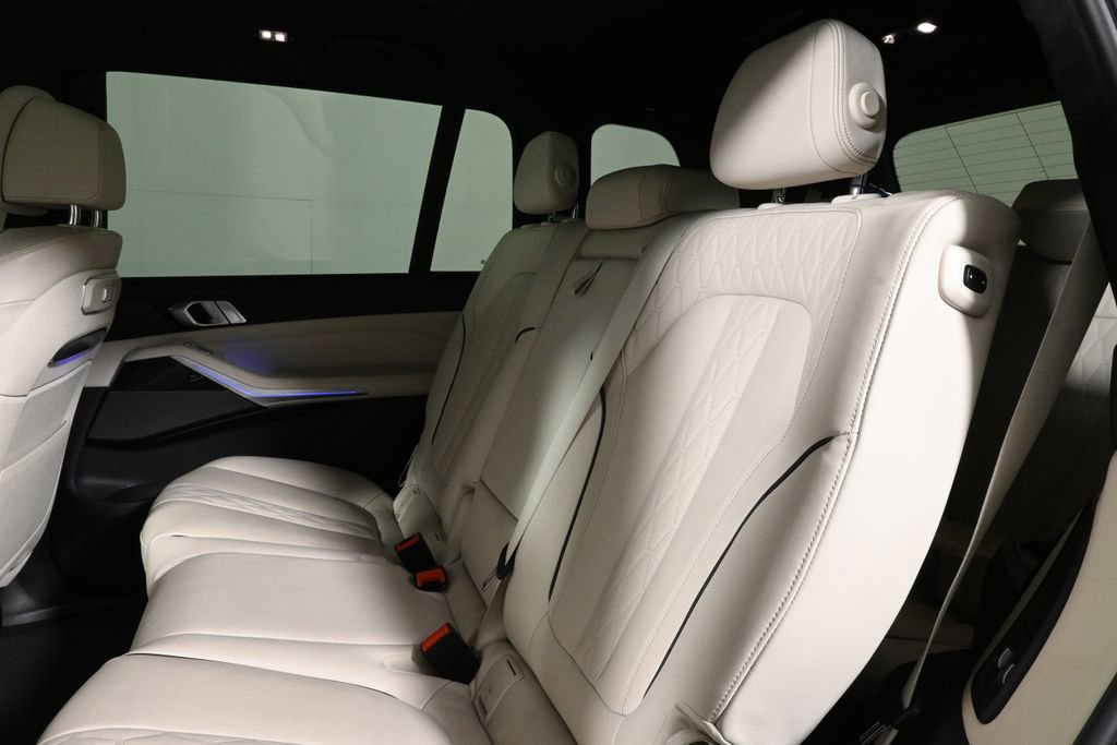 Certified 2023 BMW X7 xDrive40i w/ M Sport Package AWD/4WD image 5