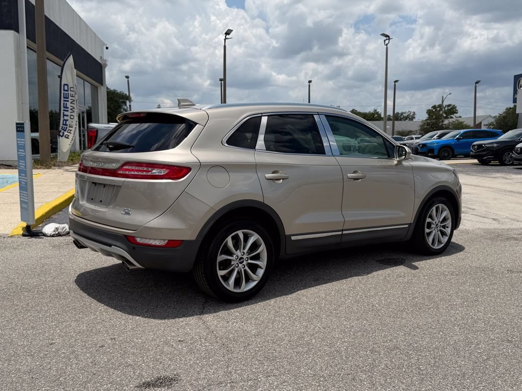 Used 2015 Lincoln MKC FWD w/ Equipment Group 101A Select image 4
