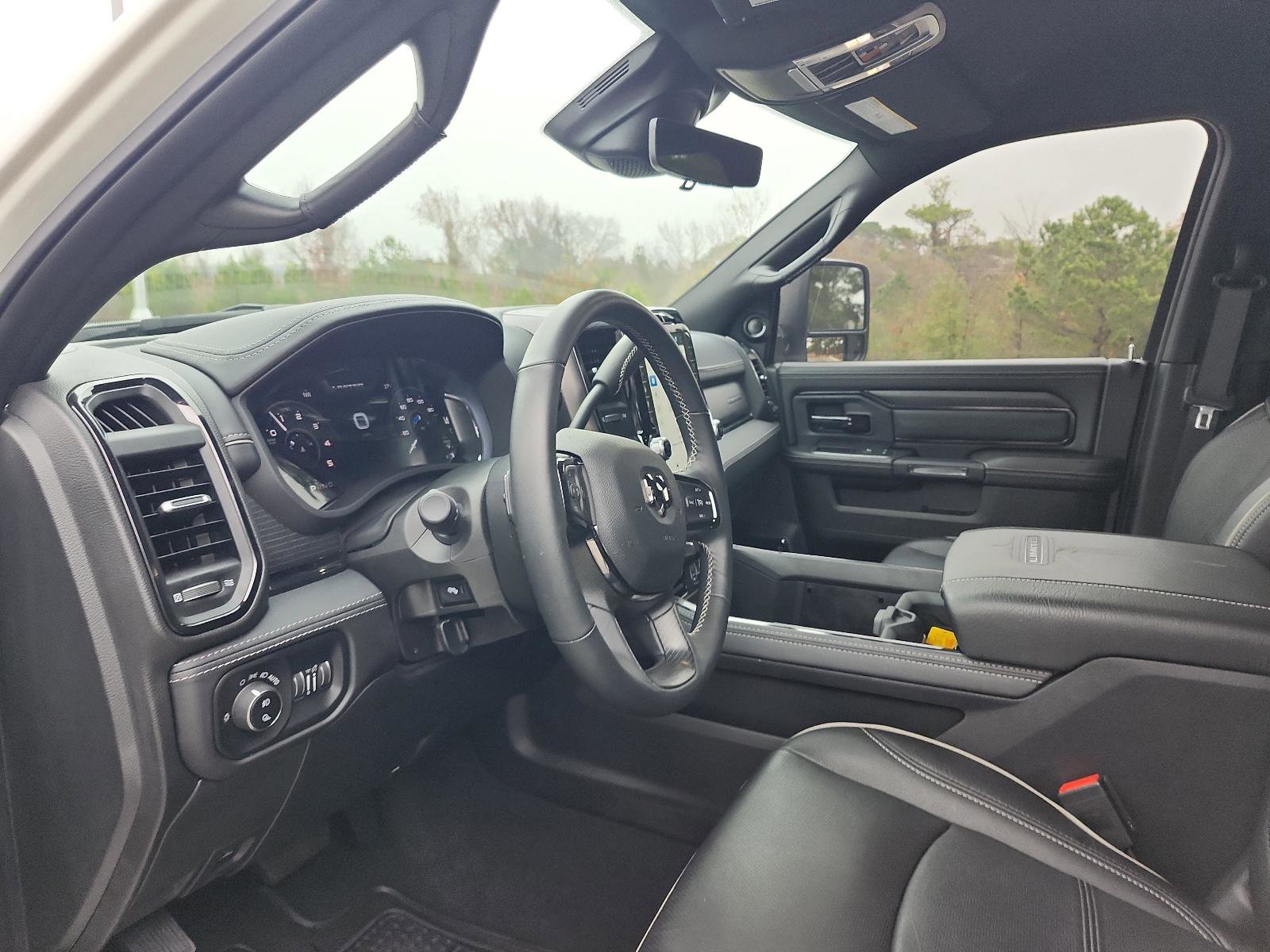 Used 2024 RAM 2500 Limited image 17