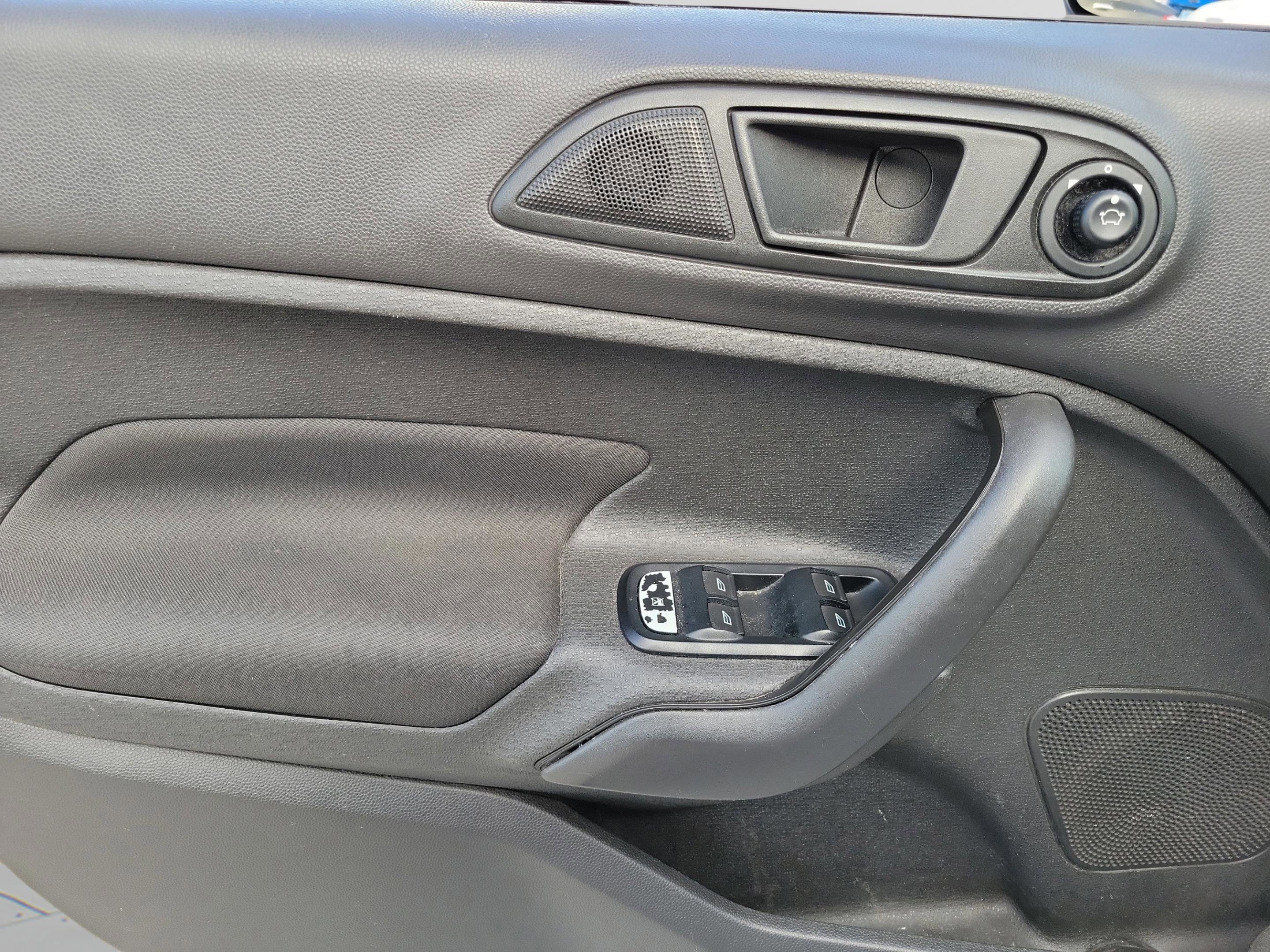 Used 2019 Ford Fiesta SE FWD image 12
