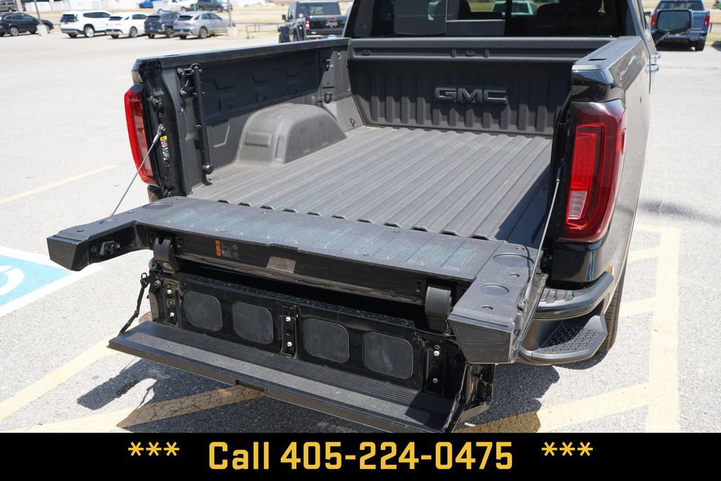 Used 2025 GMC Sierra 1500 Denali w/ Denali Reserve Package AWD/4WD image 18
