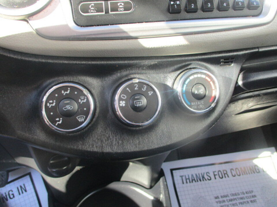 Used 2014 Toyota Yaris LE image 18