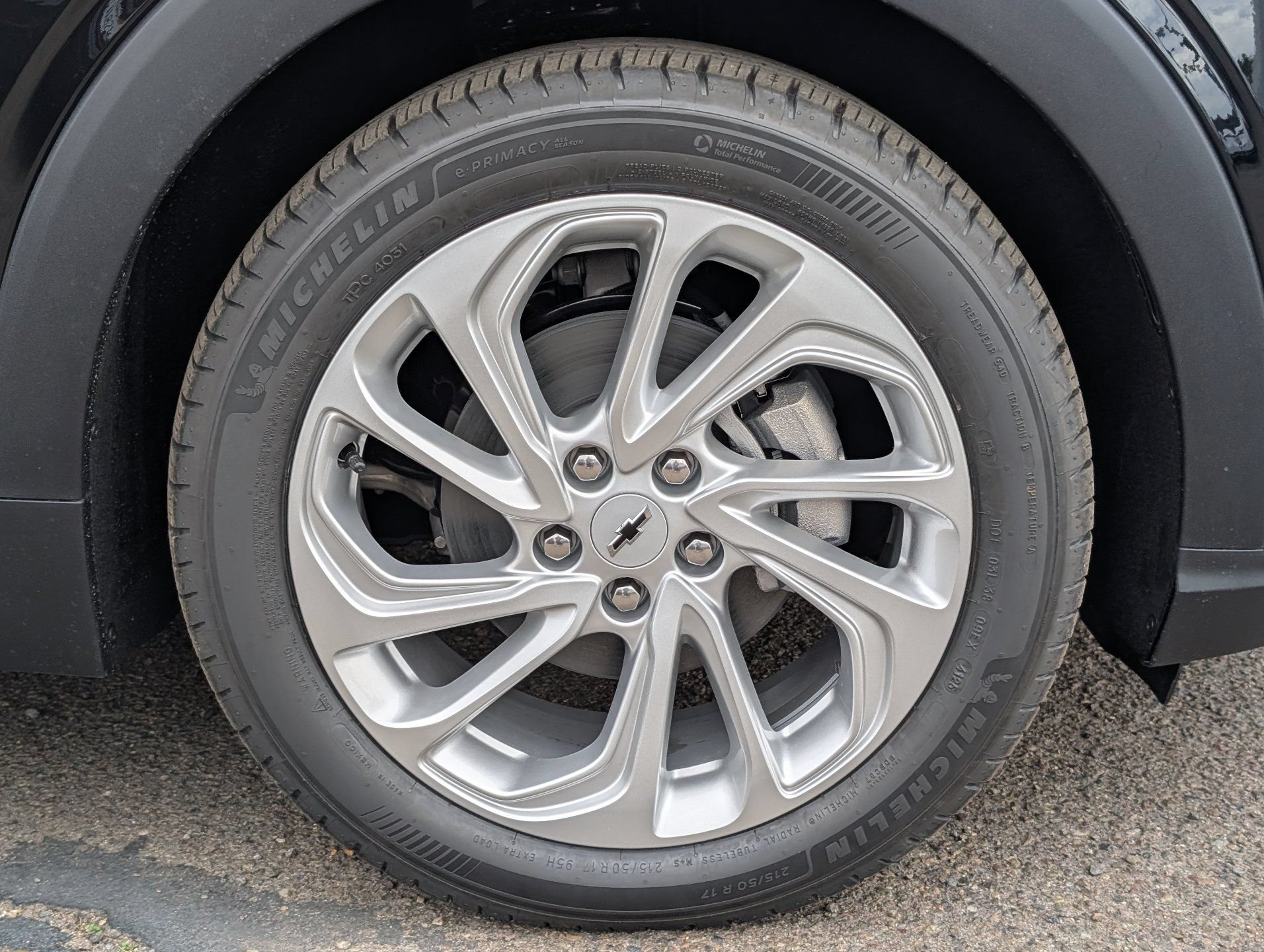 New 2027 Chevrolet Bolt LT FWD image 6