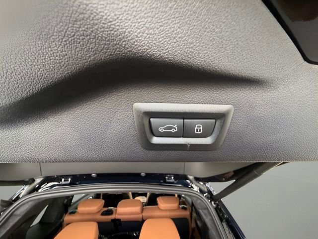 Used 2026 BMW X7 xDrive40i image 31