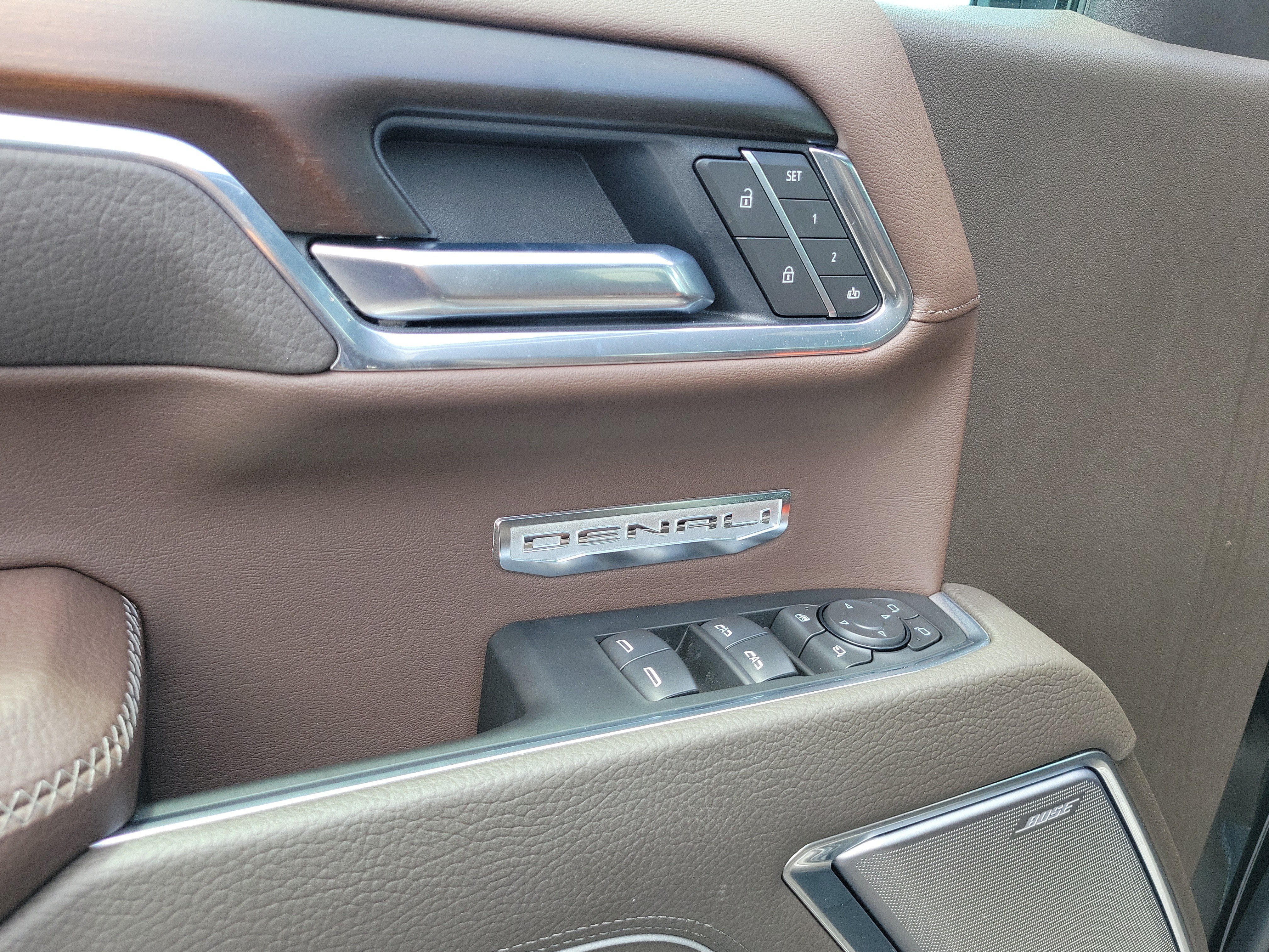 Used 2026 GMC Sierra 1500 Denali w/ Denali Reserve Package AWD/4WD image 19