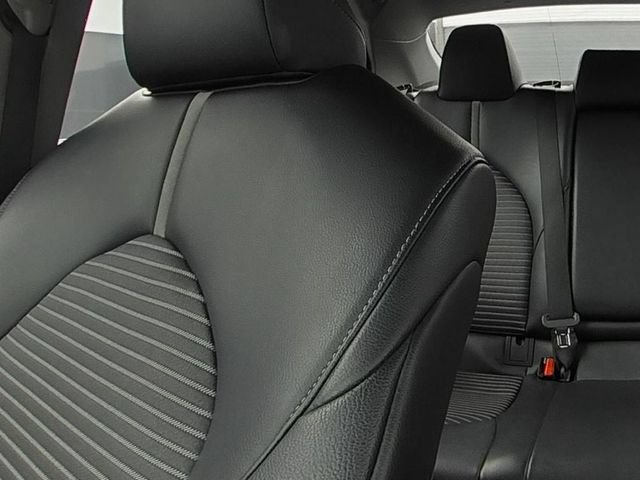 Used 2022 Toyota Camry SE FWD image 28
