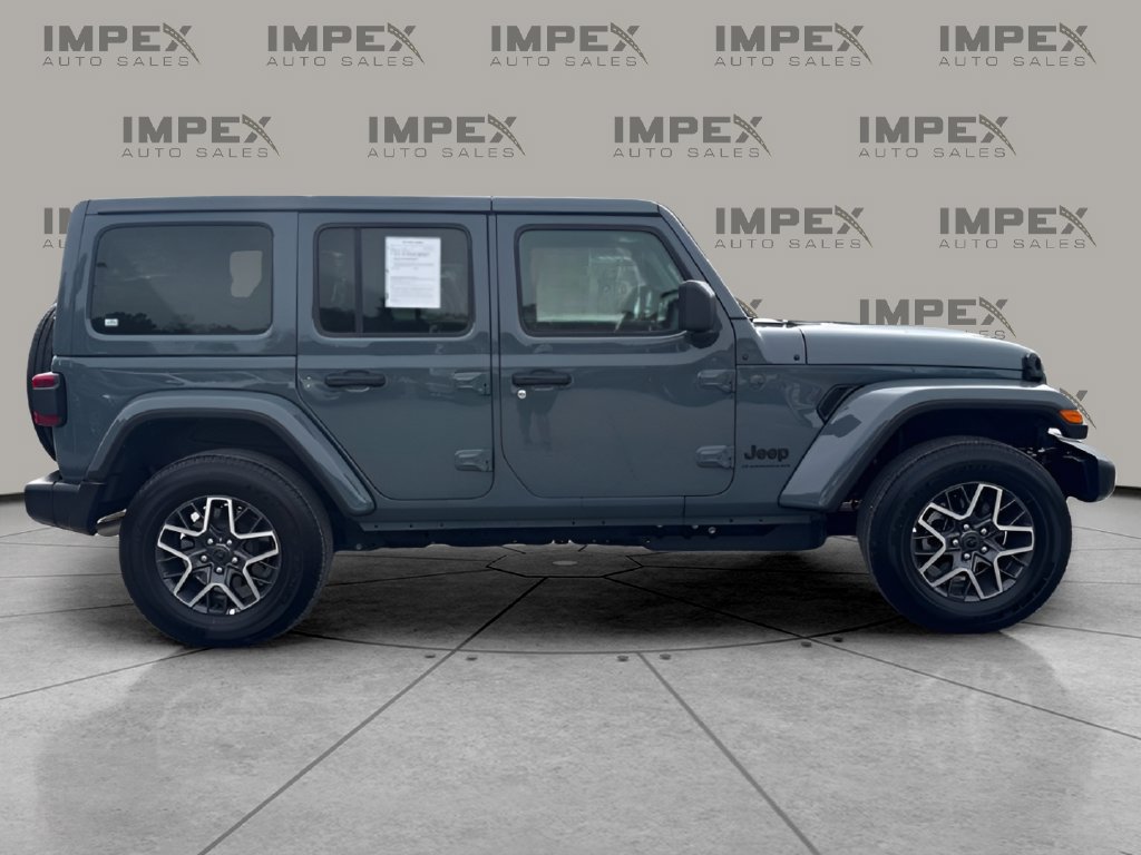 Used 2026 Jeep Wrangler Unlimited Sahara AWD/4WD image 6