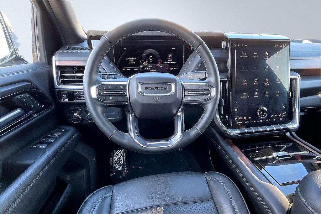 Used 2025 GMC Yukon Denali image 5