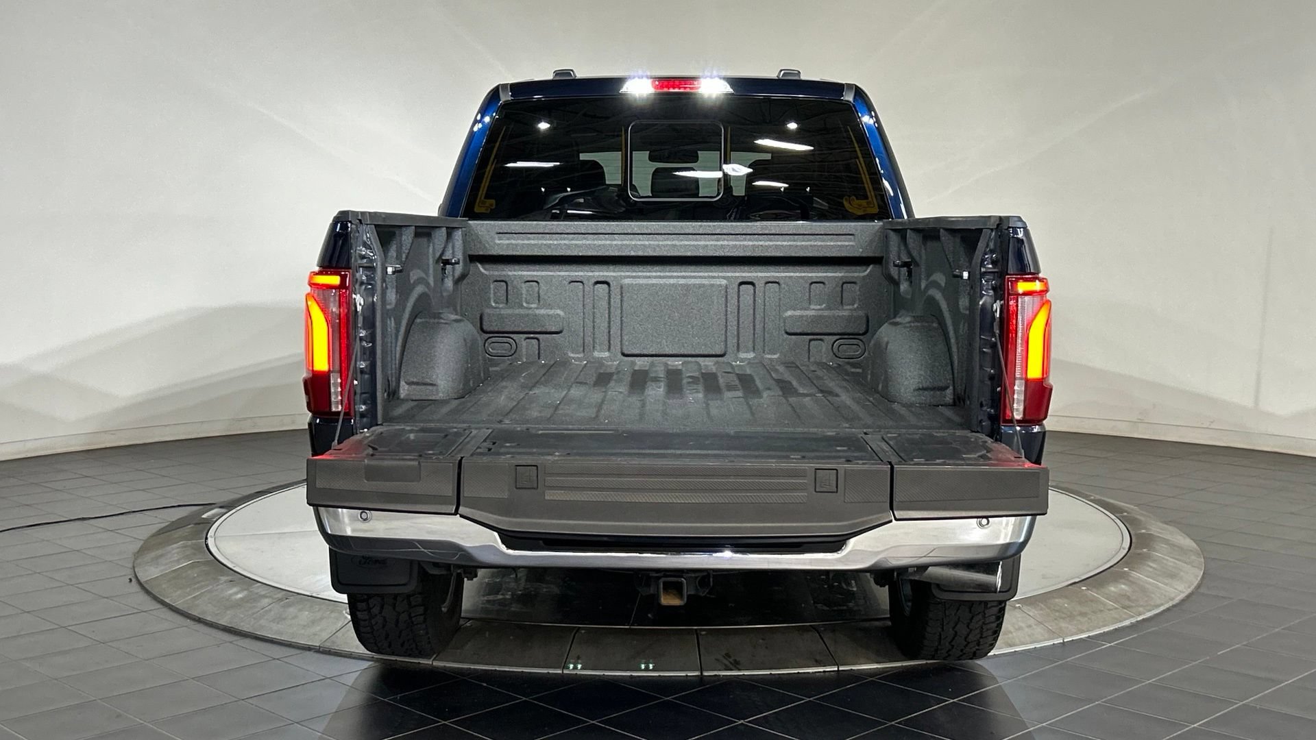 Used 2024 Ford F150 Lariat w/ Equipment Group 502A High AWD/4WD image 38