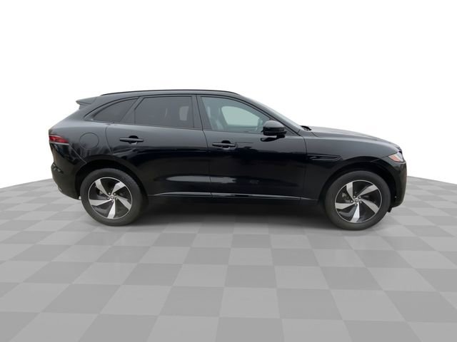 Used 2024 Jaguar F-PACE R-Dynamic S image 3