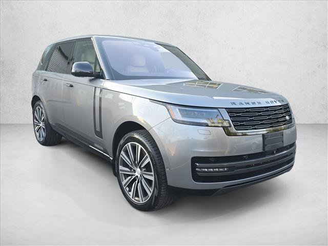 Certified 2023 Land Rover Range Rover SE image 3