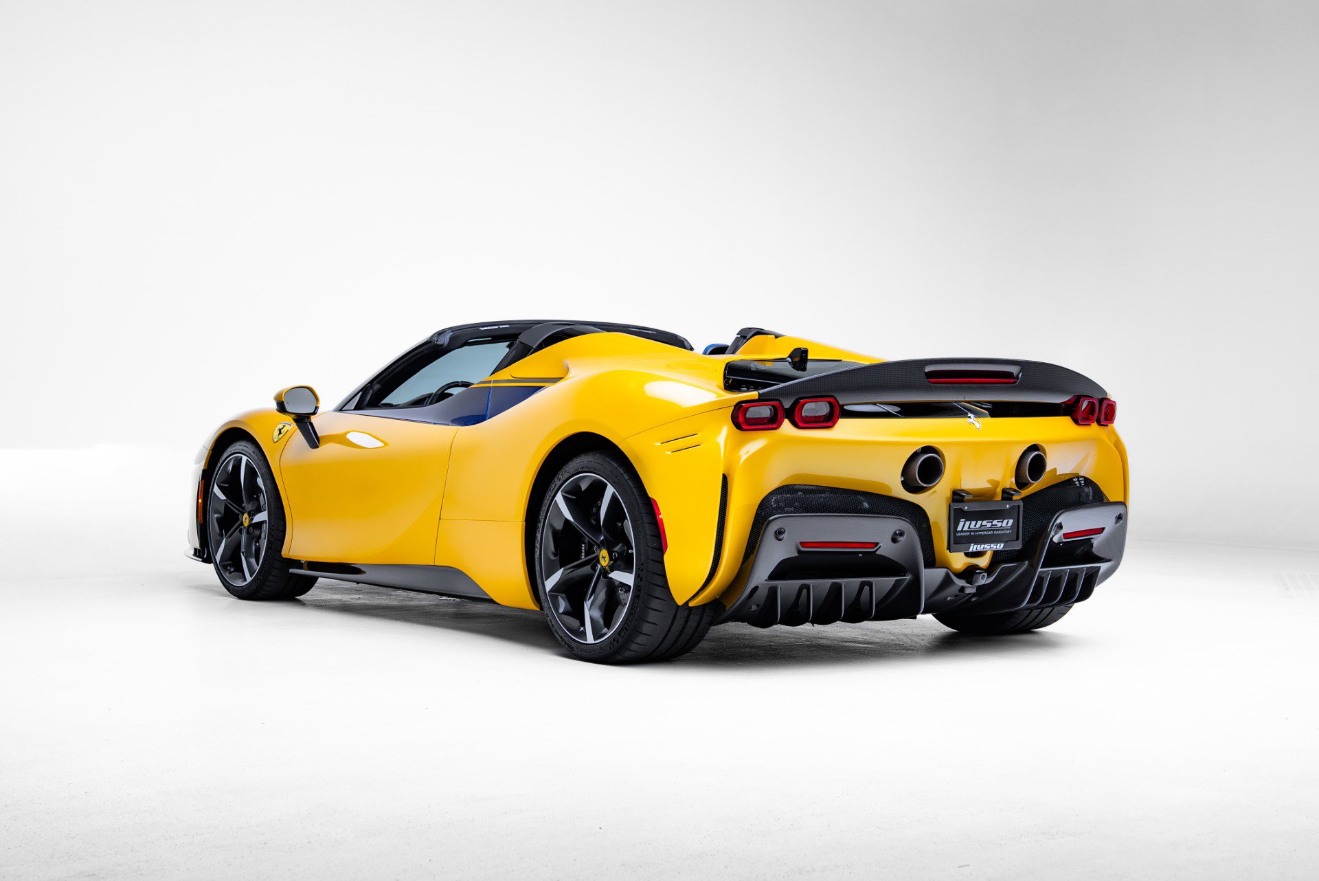 Used 2023 Ferrari SF90 Spider AWD/4WD image 35