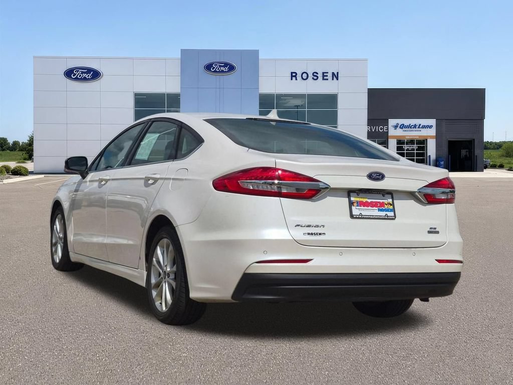 Used 2020 Ford Fusion SE FWD image 5
