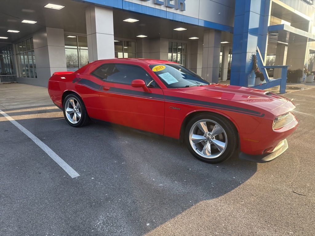 Used 2019 Dodge Challenger R/T w/ Plus Package image 29