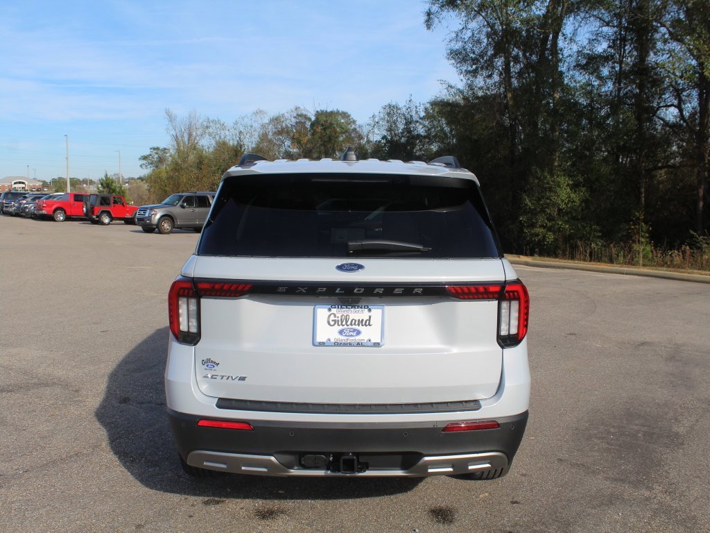New 2026 Ford Explorer Active w/ Active Comfort Package image 11