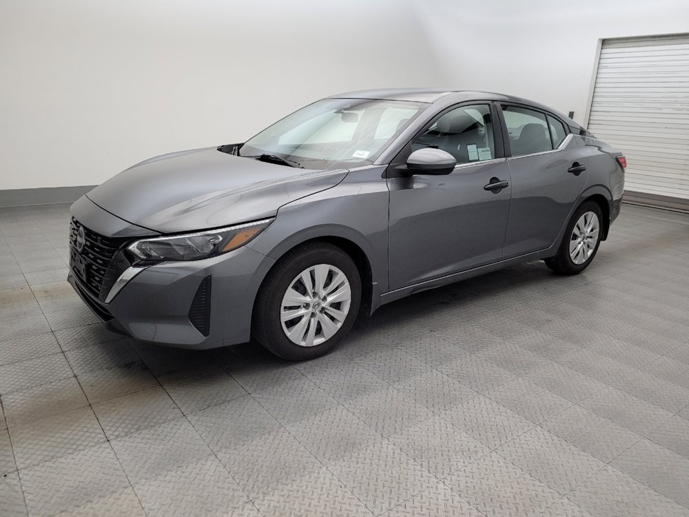 Used 2025 Nissan Sentra S FWD image 2