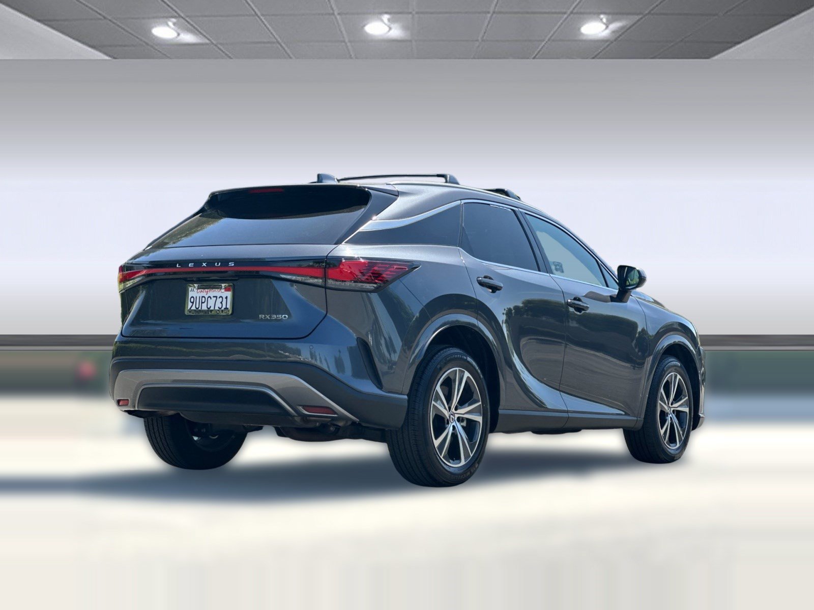 Used 2025 Lexus RX 350 FWD w/ Accessory Package image 8