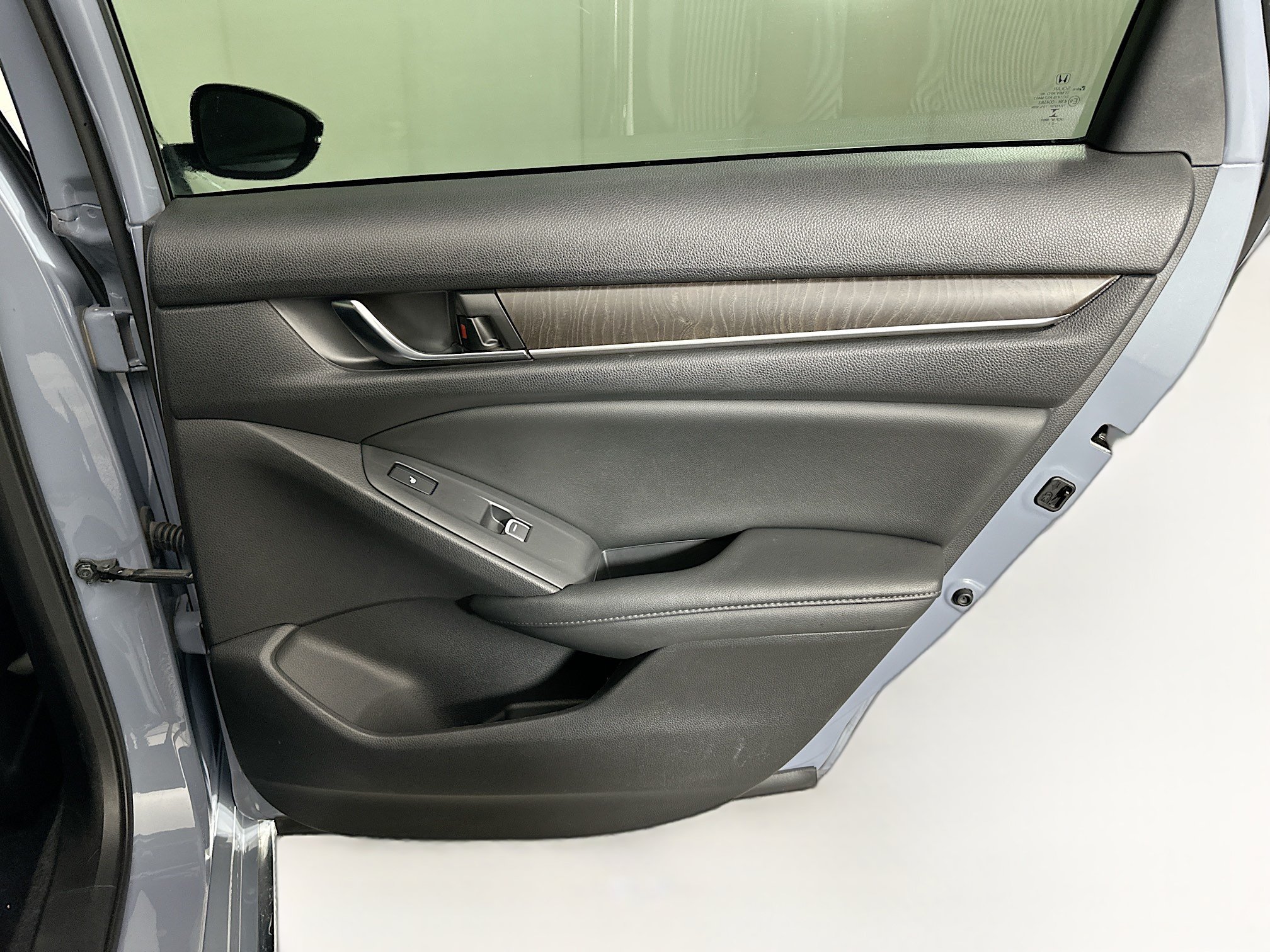 Used 2021 Honda Accord Touring image 30