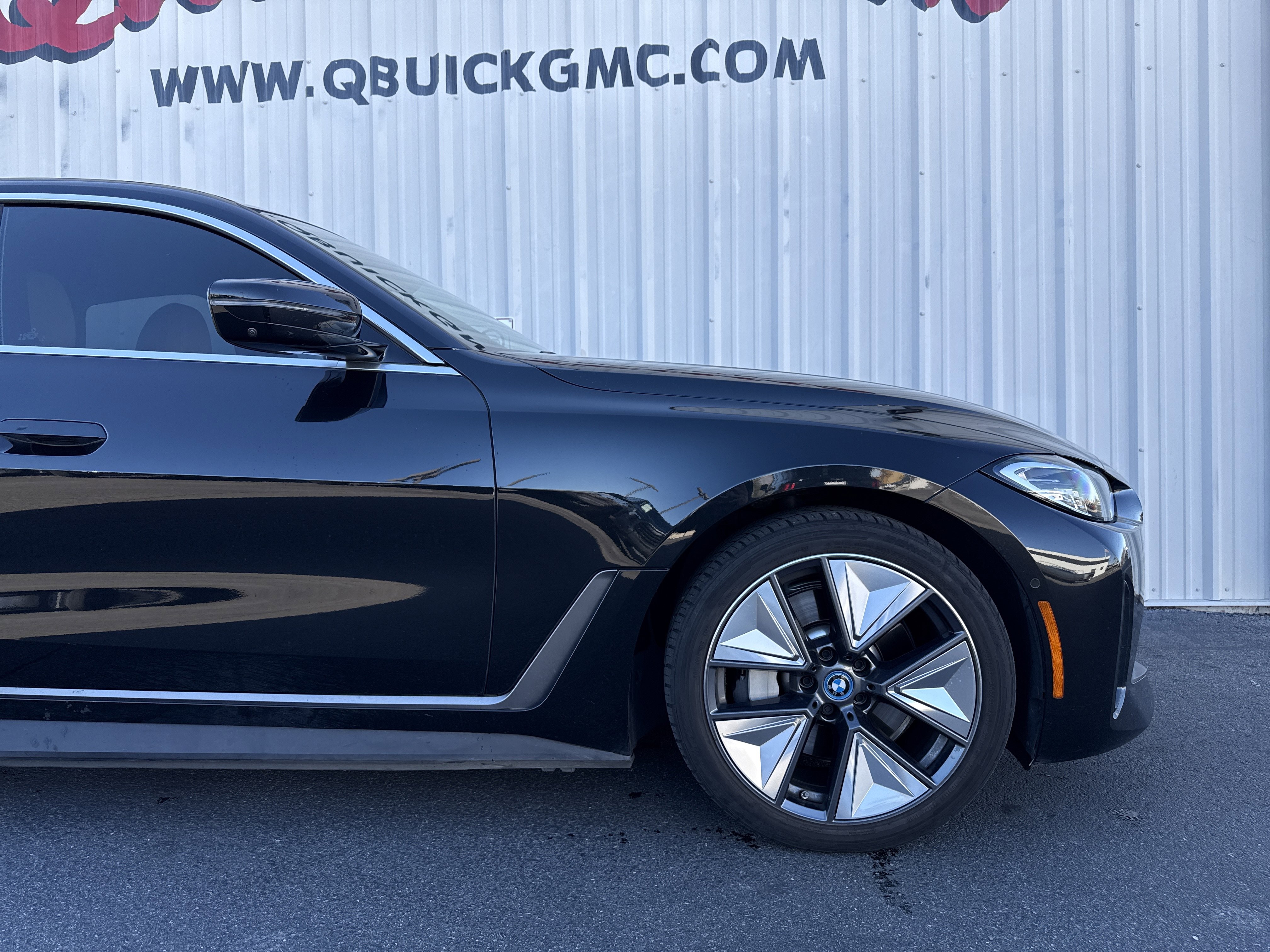 Used 2023 BMW i4 eDrive40 image 27