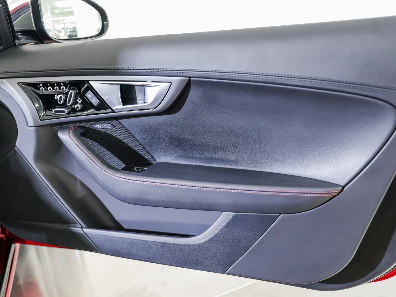 Used 2017 Jaguar F-TYPE S image 26