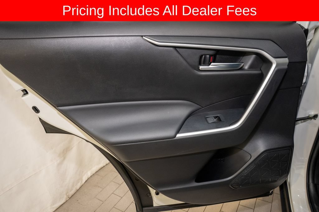 Used 2022 Toyota RAV4 XLE Premium AWD/4WD image 11
