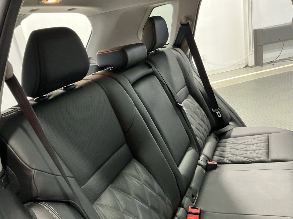 Used 2023 Nissan Rogue Platinum w/ Platinum Premium Package image 30