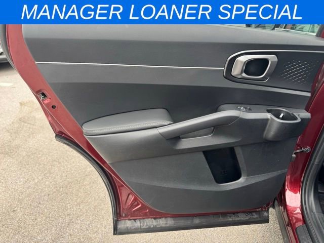 New 2025 Kia Sorento S image 11