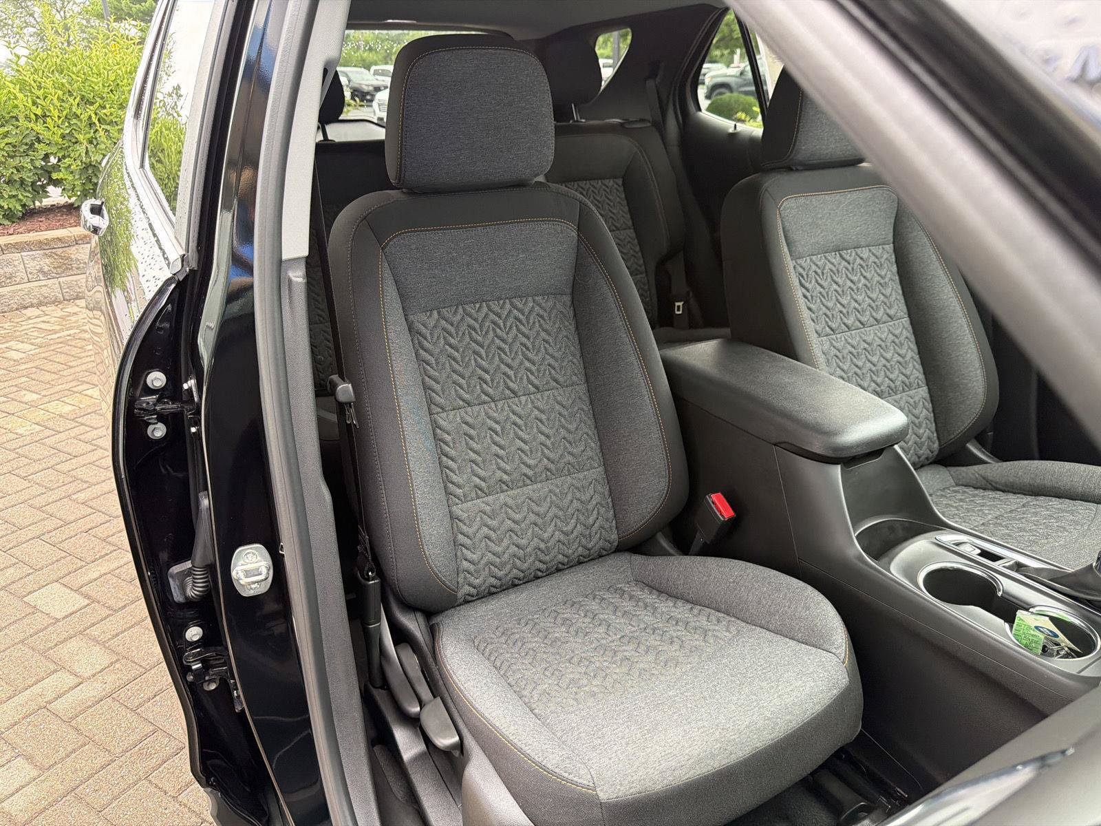 Used 2023 Chevrolet Equinox LT AWD/4WD image 33