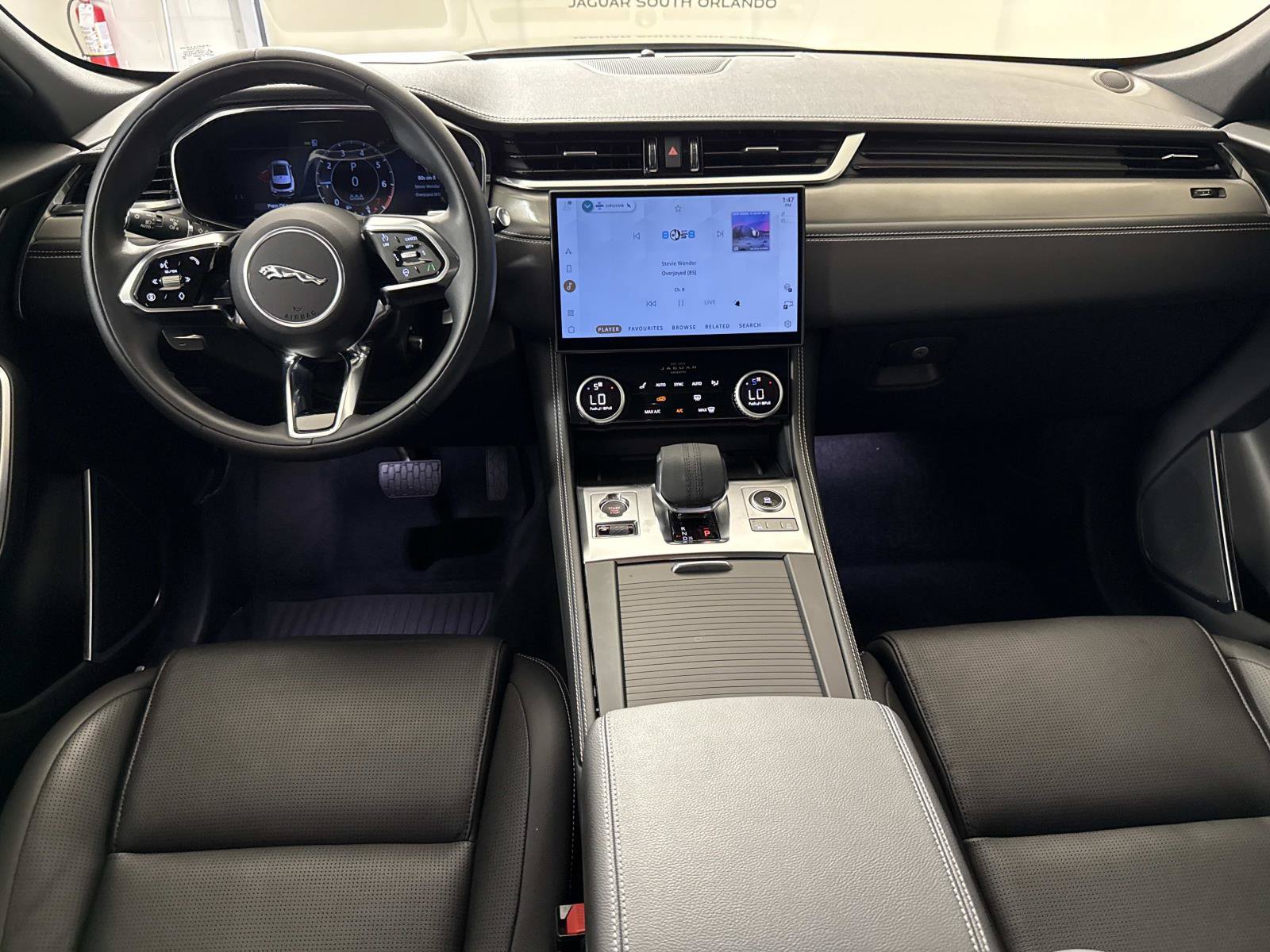 Used 2026 Jaguar F-PACE R-Dynamic S AWD/4WD image 16