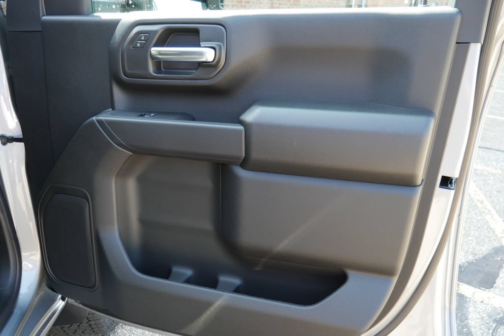 New 2026 Chevrolet Silverado 2500 Custom w/ Custom Value Package AWD/4WD image 11