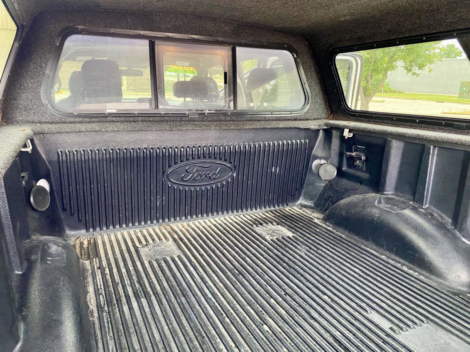 Used 2017 Ford F150 Lariat image 16