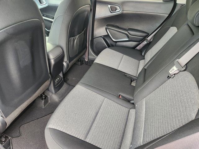 Used 2024 Kia Soul EX image 31