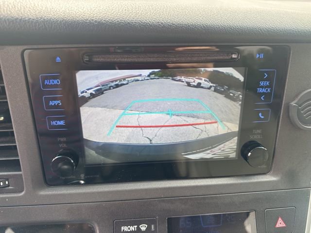 Used 2015 Toyota Sienna LE FWD image 47