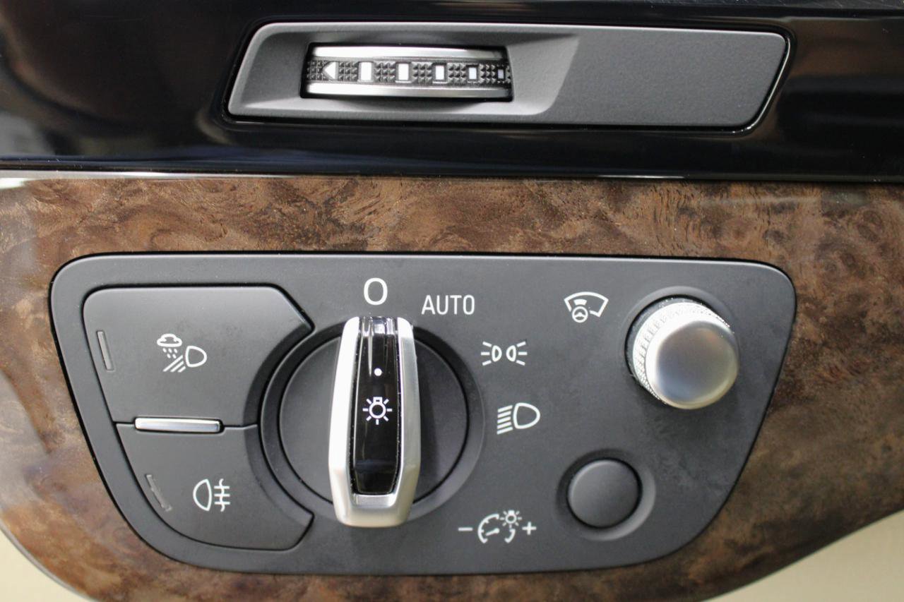 Used 2017 Audi Q7 3.0T Prestige w/ Prestige Package image 61