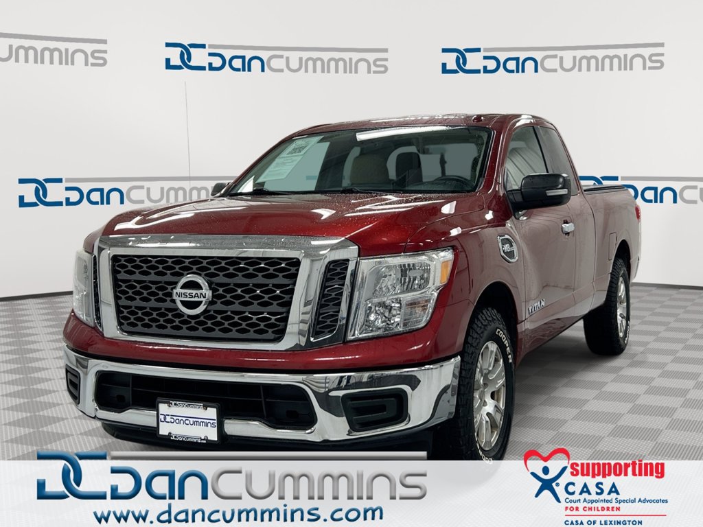 Used 2017 Nissan Titan SV RWD image 1
