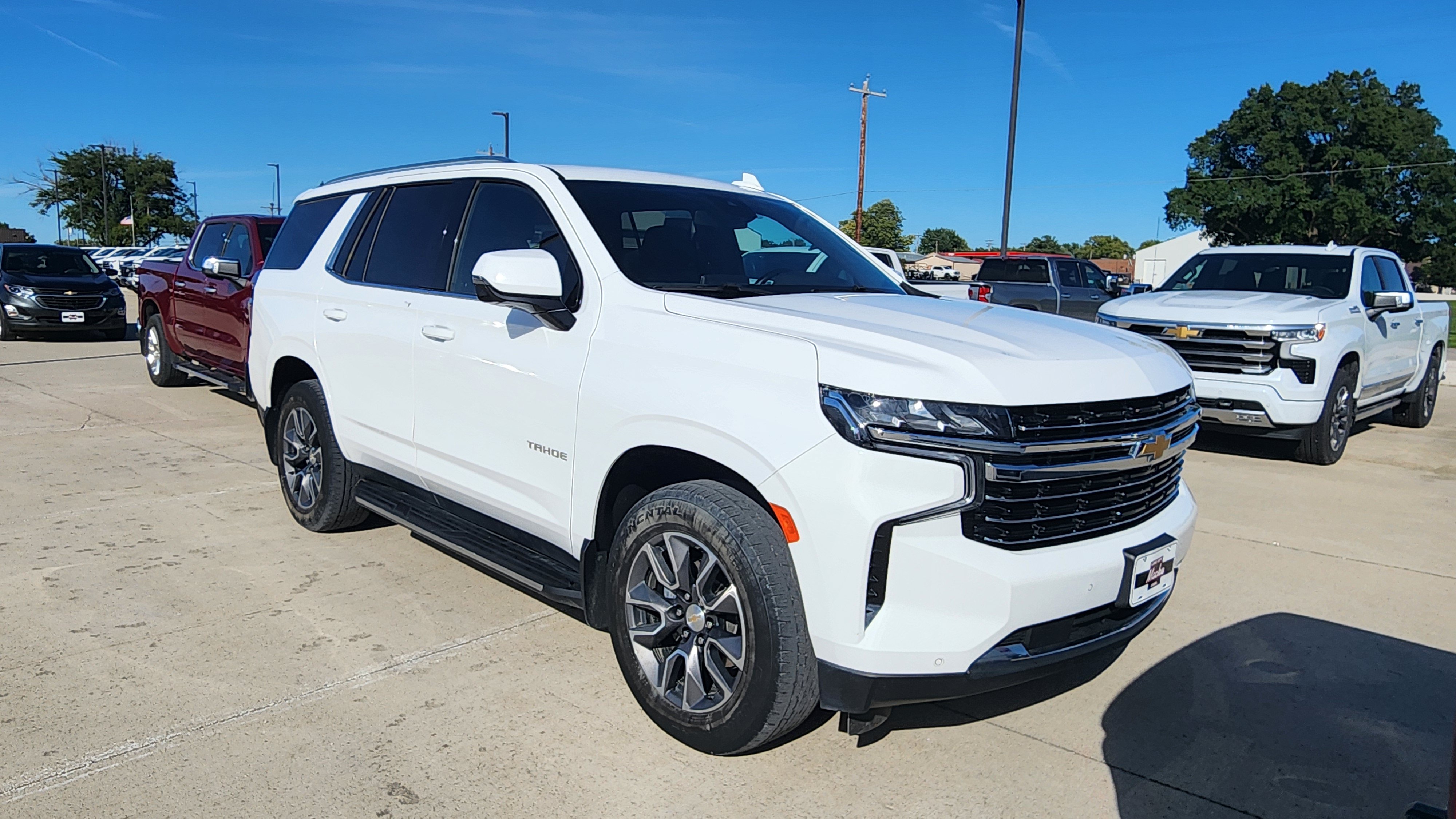Certified 2023 Chevrolet Tahoe LT w/ Luxury Package AWD/4WD image 3