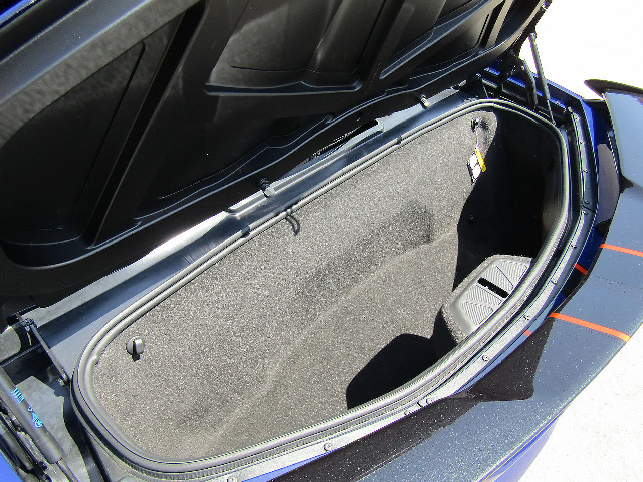 Used 2026 Chevrolet Corvette Stingray Premium Conv w/ Z51 Performance Package RWD image 19