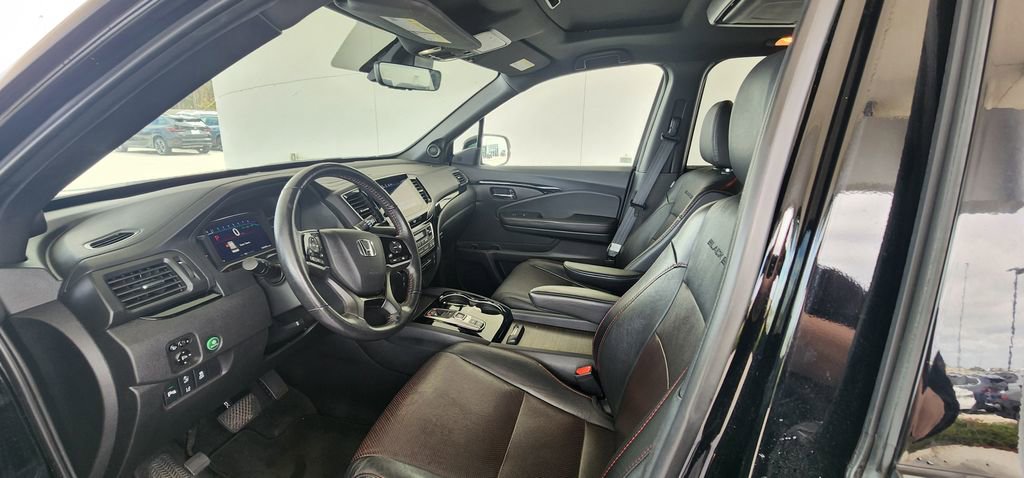 Used 2020 Honda Pilot Black Edition image 11