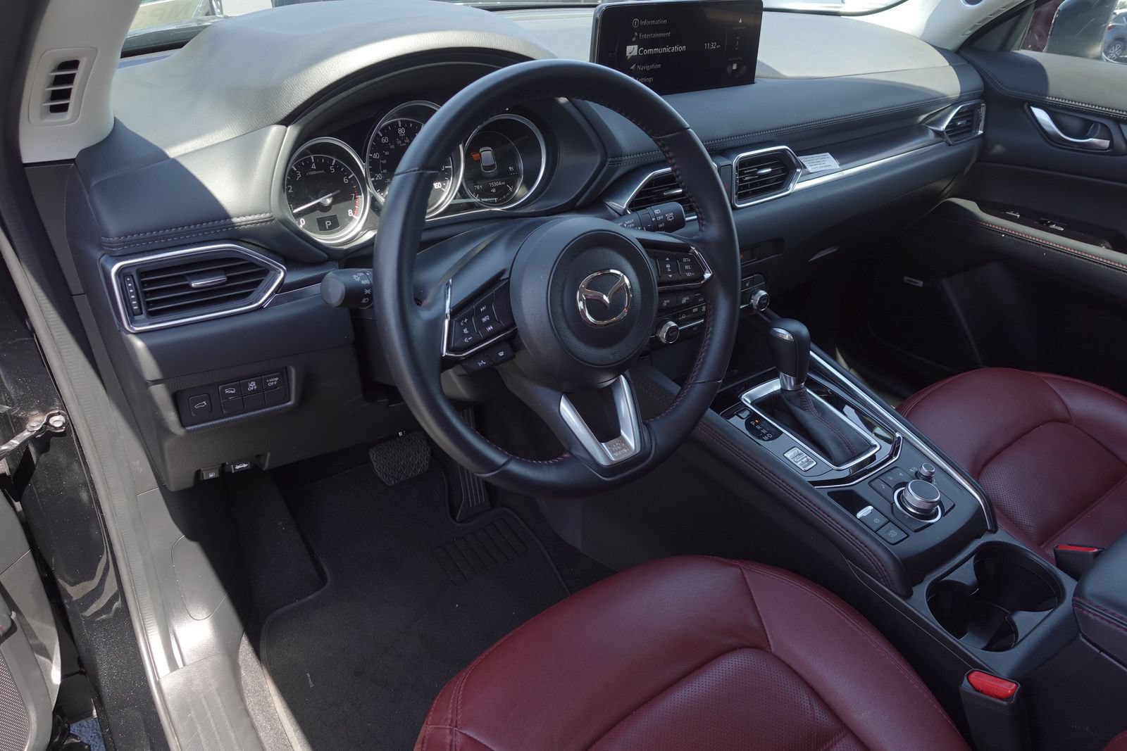 Certified 2025 MAZDA CX-5 Carbon Edition AWD/4WD image 11