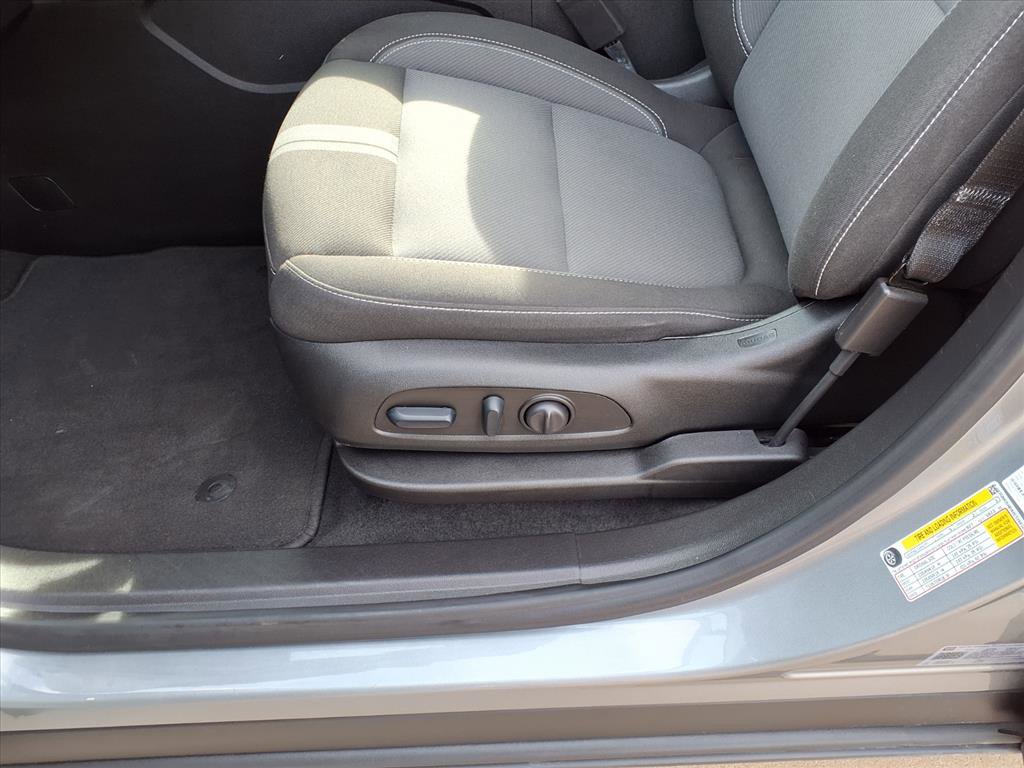 Used 2025 Chevrolet Blazer LT AWD/4WD image 15